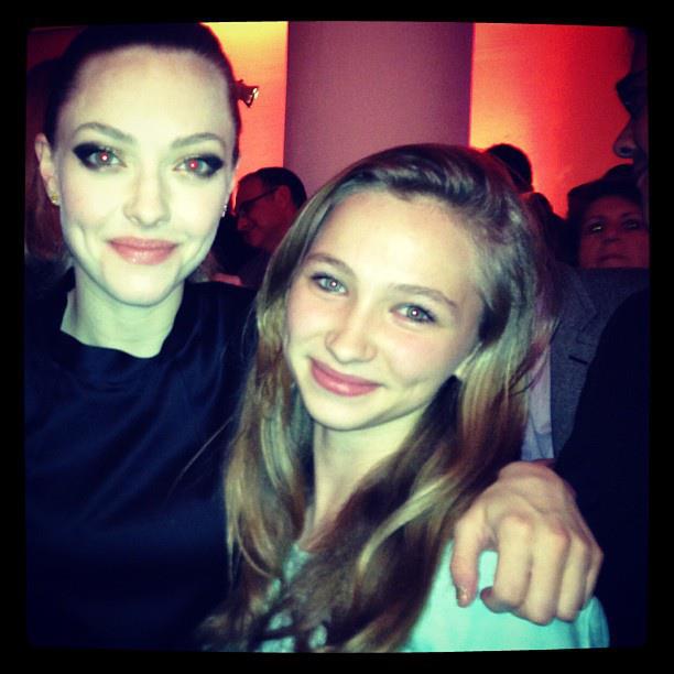 One of the darlings went to the premiere and met the celebs. Here she is with Amanda Seyfried. 